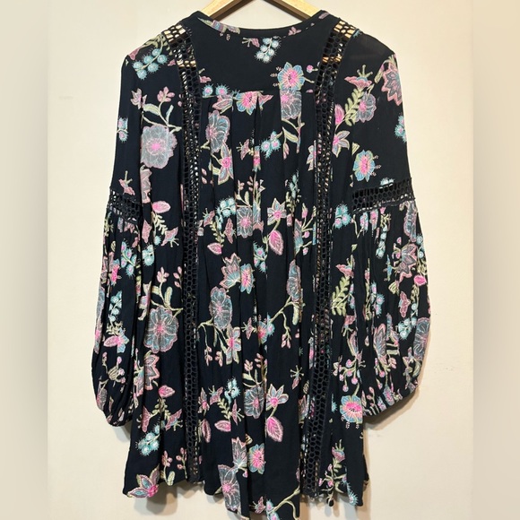 FREE PEOPLE Boho Flowy Tunic, Crochet Details Top - Picture 4 of 13